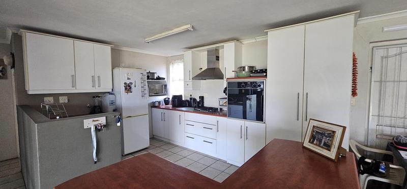 3 Bedroom Property for Sale in Country Club Western Cape